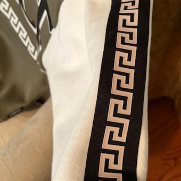 Versace Colorblock Logo Graphic Sweatshirt (Size M) - Picture 8 of 10